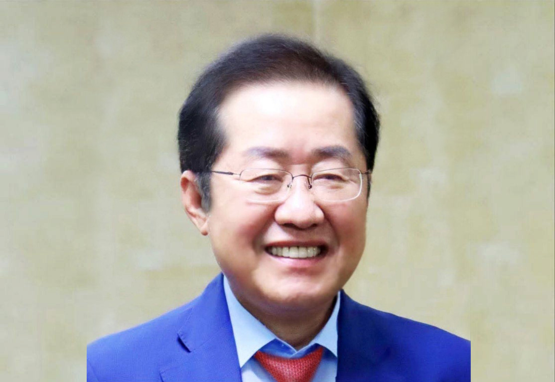 국힘 특사단 하와이온 날, 홍준표 ‘파란넥타이’ 프사 변경…김상욱은 파란넥타이 매고 민주당 입당식