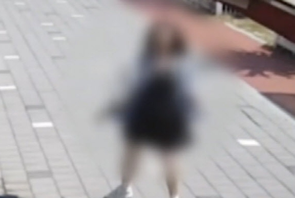 현직 20대 여경 대낮 흉기 들고 남원 도심 활보…현행범 체포