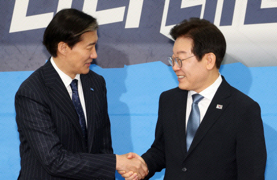 李, 조국 사면한다… 국힘 “최악의 흥정”
