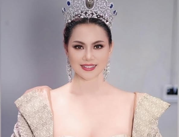 영토분쟁 이어 대변인 경쟁?…  “우리 대변인이 더 예뻐”