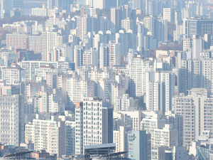 고강도 규제에 뜨거워진 서울 경매시장, 실거주 의무 無… 감정가 130% 낙찰도