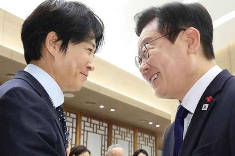 기부행사서 최수종 만난 李, 최수종이 한 살 형?