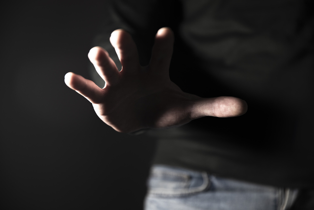 출동한 여경 손가락 물어뜯어 절단시킨 20대 男… 술에 취해 소란