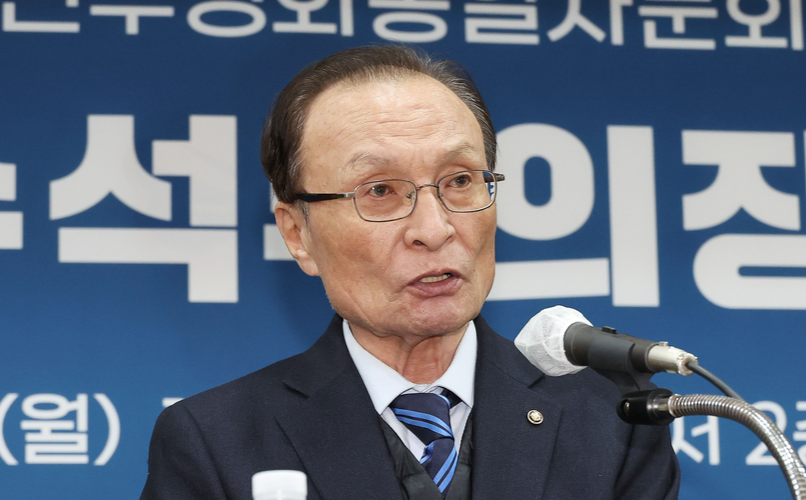 “이해찬 상태 종합판단해 대통령 보고”…조정식 특보 베트남 출국