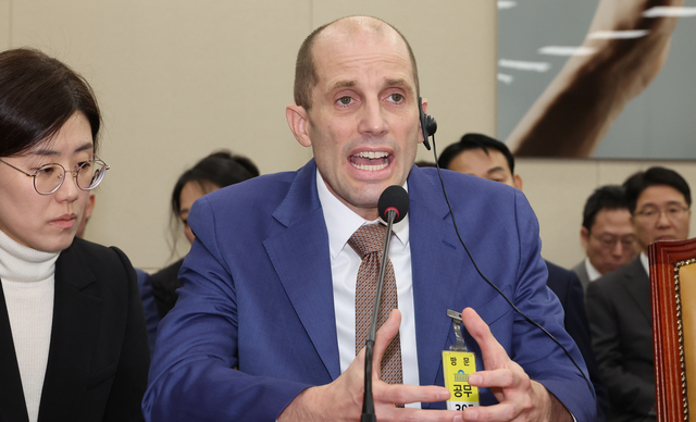 [속보]“너희 한국서 차별당했니” 미 하원, 쿠팡에 증언 요청