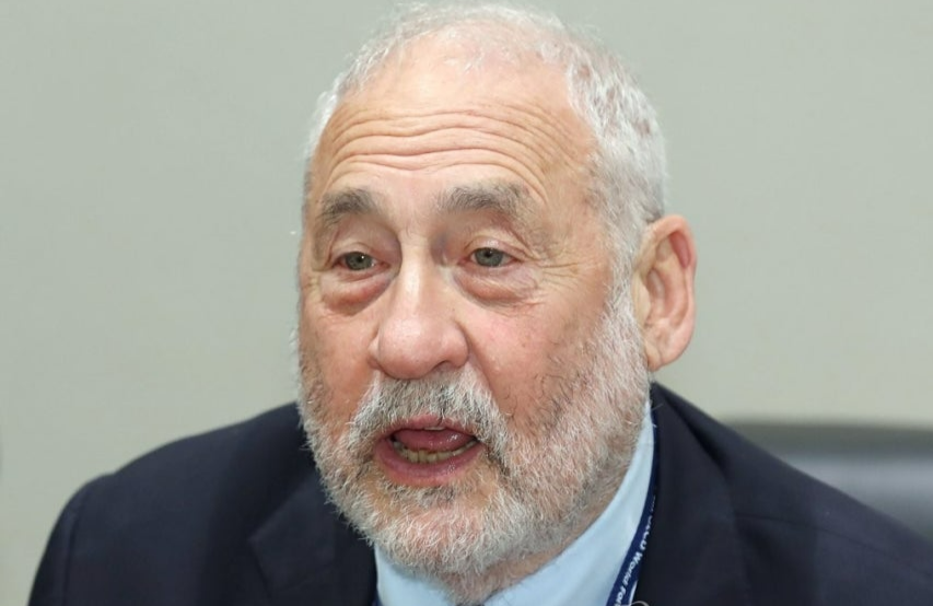 ‘노벨상 수상자의 경고’ 세계 증시 찬물?…“美 경제 ‘AI 거품’에 떠받쳐지고 있어”