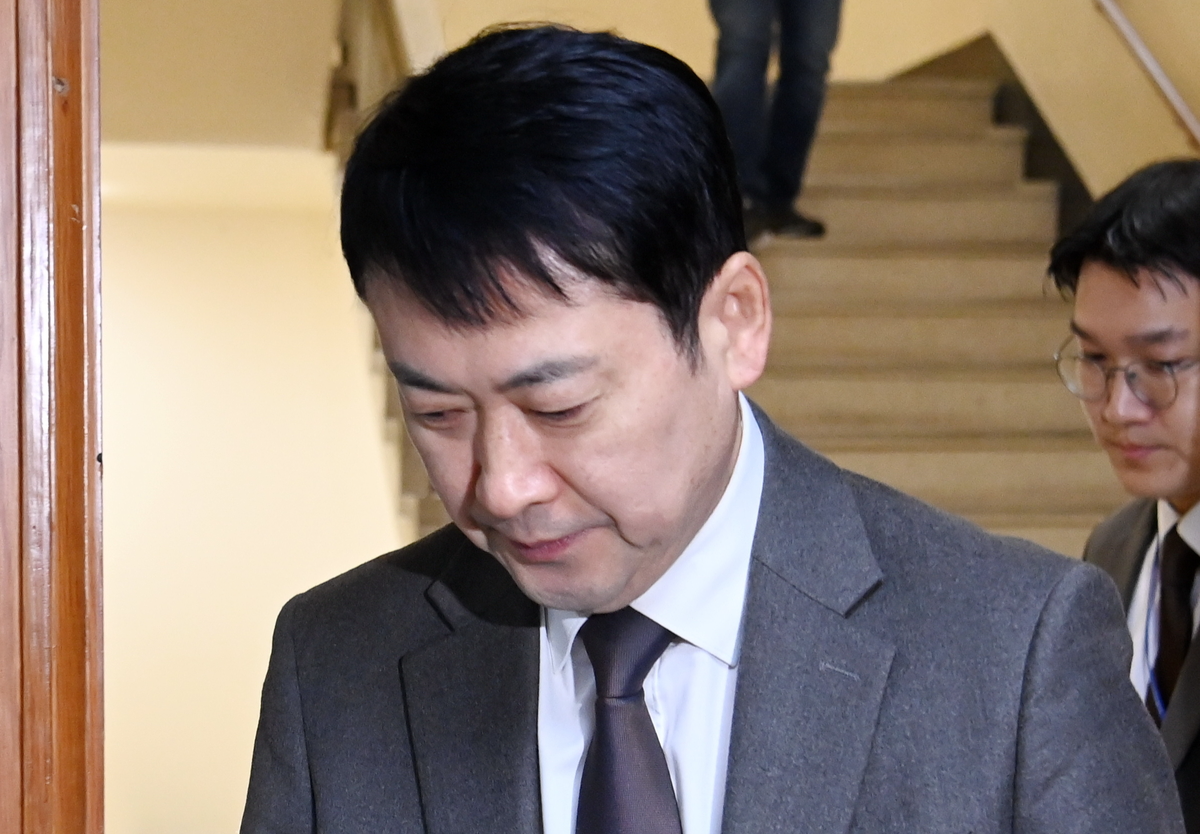 폰 꺼놓고 떠난 공관위원장, 고심 커진 장동혁… 국힘 ‘시계제로’