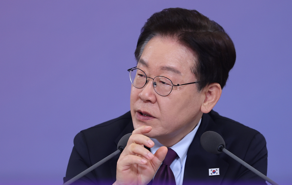 [속보]“외교천재 이재명”…‘이스라엘과 외교갈등’ 비화에 온라인 갑론을박…李 수세 몰리자 박홍근·박용진 지원사격