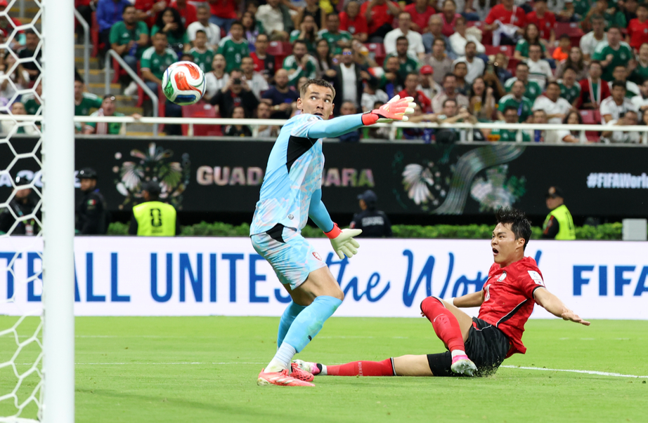 [속보]황인범 동점골·오현규 결승골… 홍명보호, 체코에 2-1 역전승