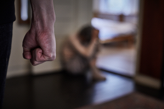 “70대에도 왕성한, 빗나간 성욕…”치매 앓는 이웃 성추행하고 연인 사이 주장한 70대 항소심도 실형
