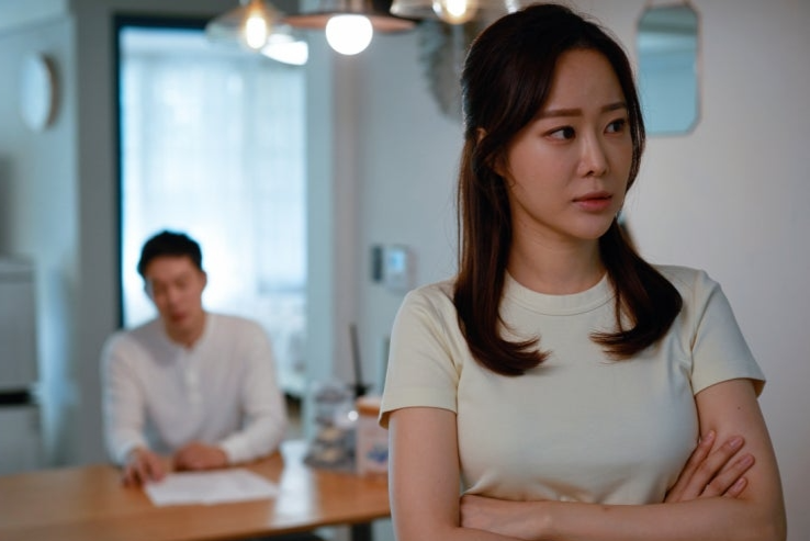 “비행기서 만난 사업가… 결혼하고 보니 전처에 아이까지 있네요”