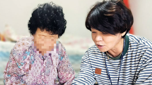 병보다 정에 굶주린… 독거어르신 외로움 보면 늘 가슴 아파[사랑합니다]