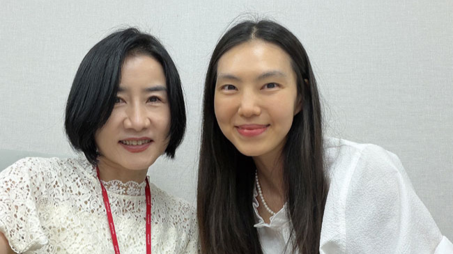 쪽지로, 꽃으로, 소소한 도움으로…‘기분좋은 사무실’ 만들어줘[사랑합니다]