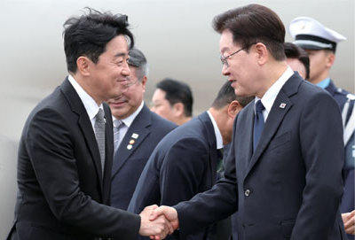 또 ‘미끄러진’ 이 대통령… 지지율 첫 30%대