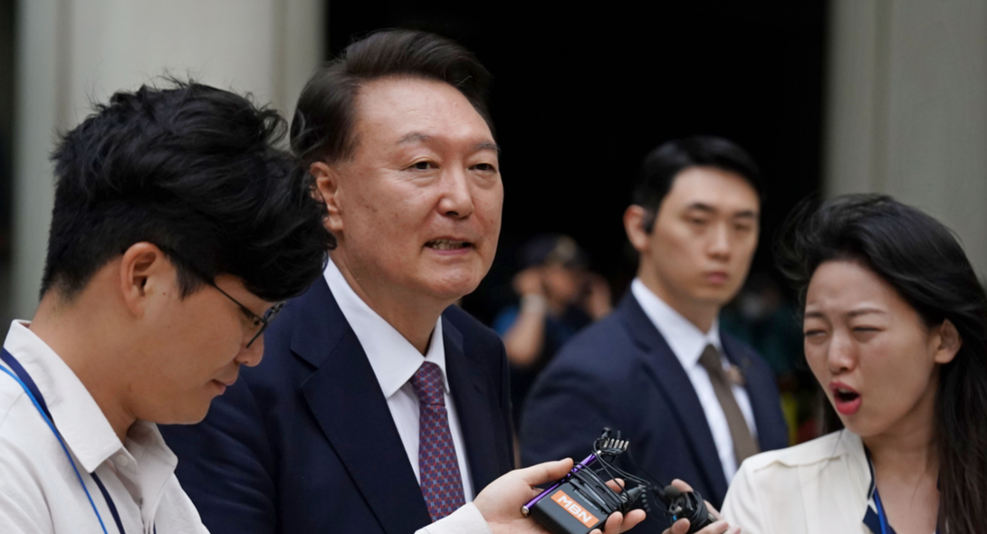 조은석 특검팀, 오늘 尹내란재판 첫 참여…김용현 구속심문도
